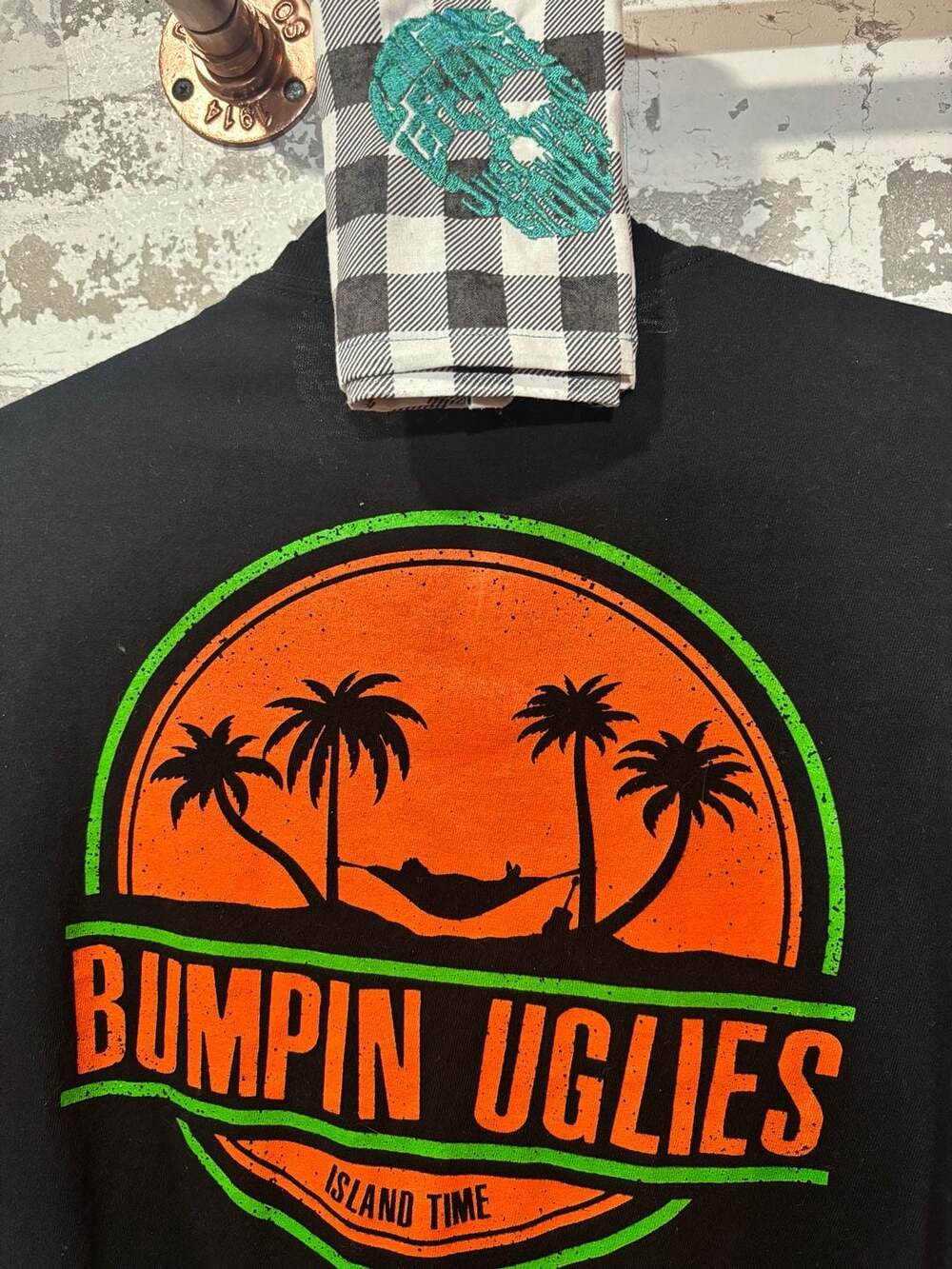 Bumpin Uglies Island Time Long Sleeve Graphic T-Shirt w banana bonus